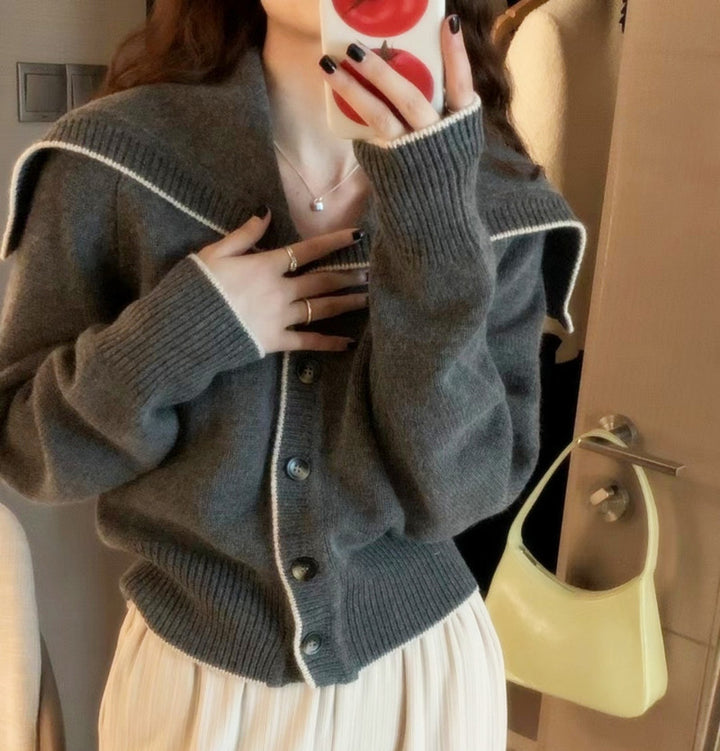 Damen Strickcardigan mit übergroßem Matrosenkragen und kontrastkante Echoarchiv