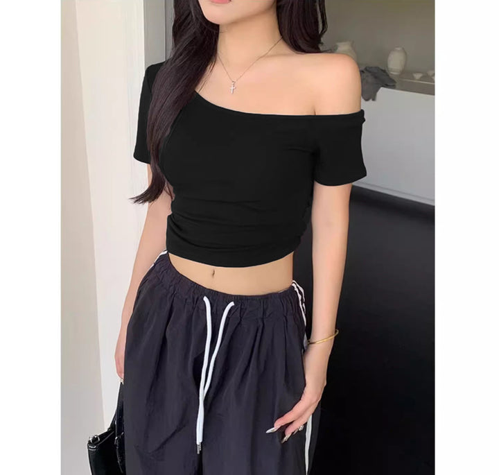 Damen lässiges Crop-Top im Off-Shoulder Stil Echo Archiv