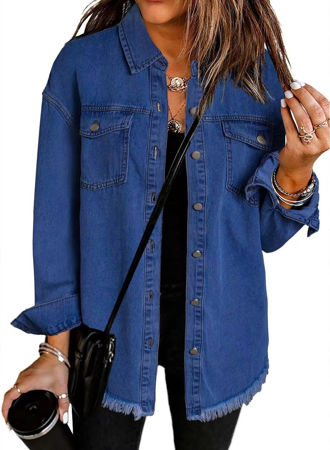 Damen lässiges Denim-Hemd mit fransigen Säumen und praktischen Brusttaschen Echoarchiv