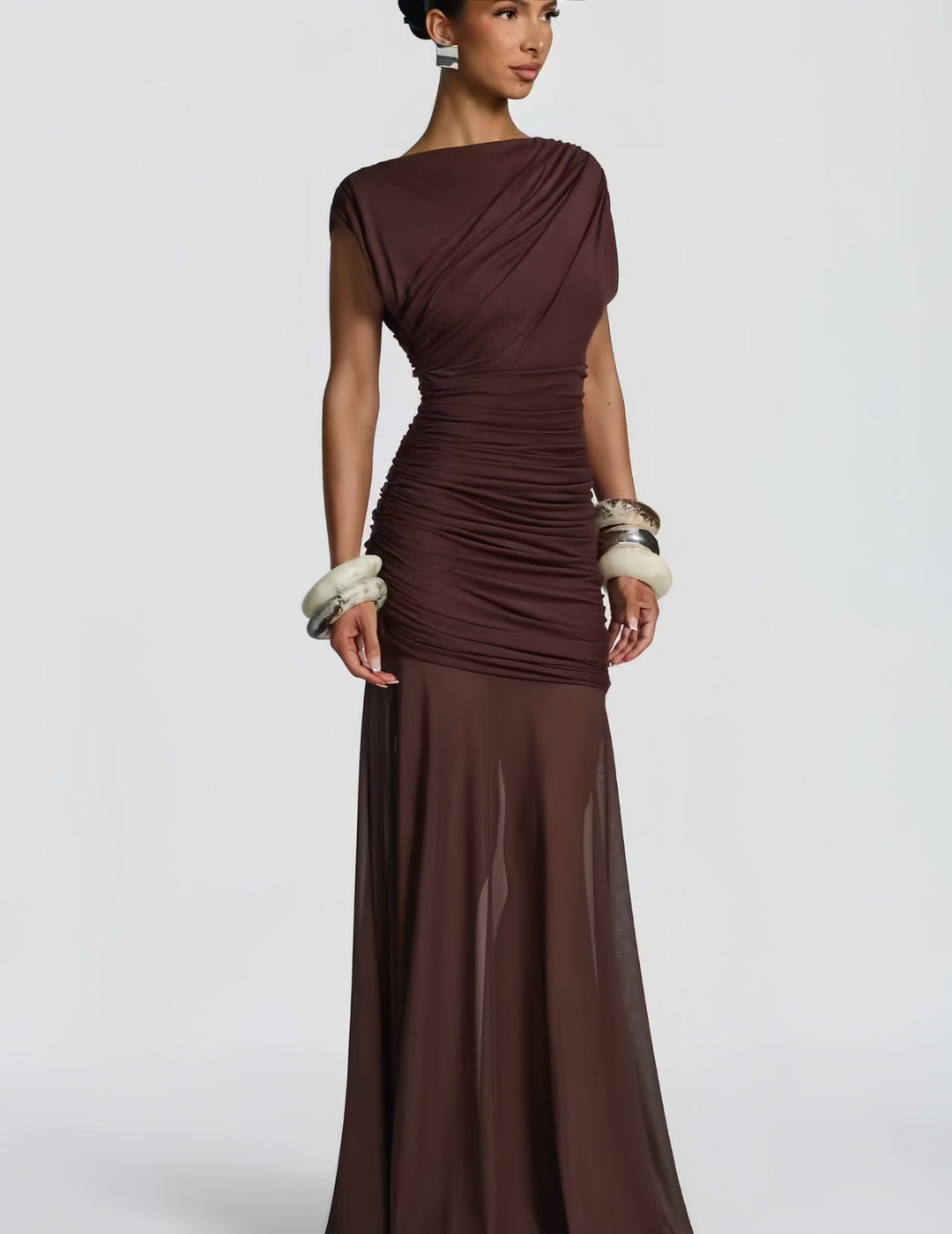 Damen Elegantes und figurbetontes Abendkleid mit Raffungen Echoarchiv