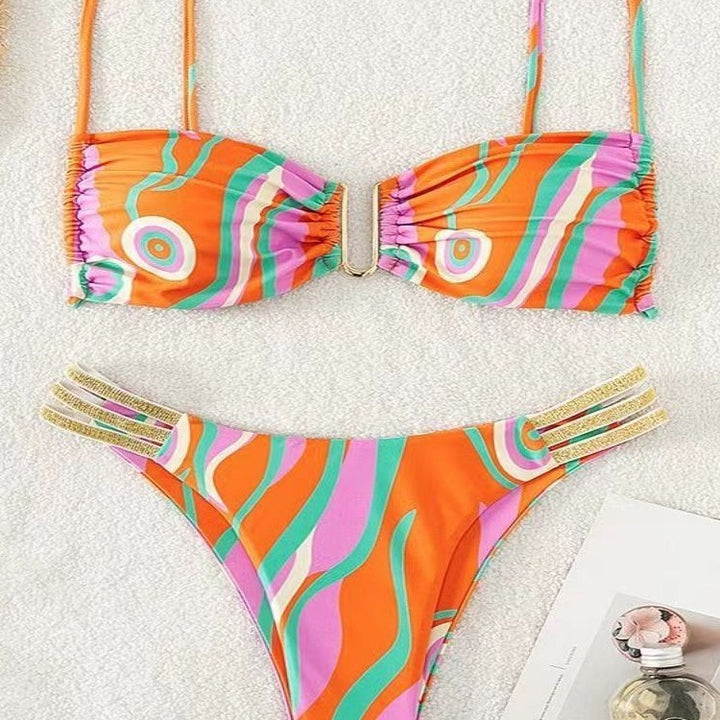 Damen Triangel-Bikini mit elegantem Raffungseffekt und modischen Akzenten Echo Archiv