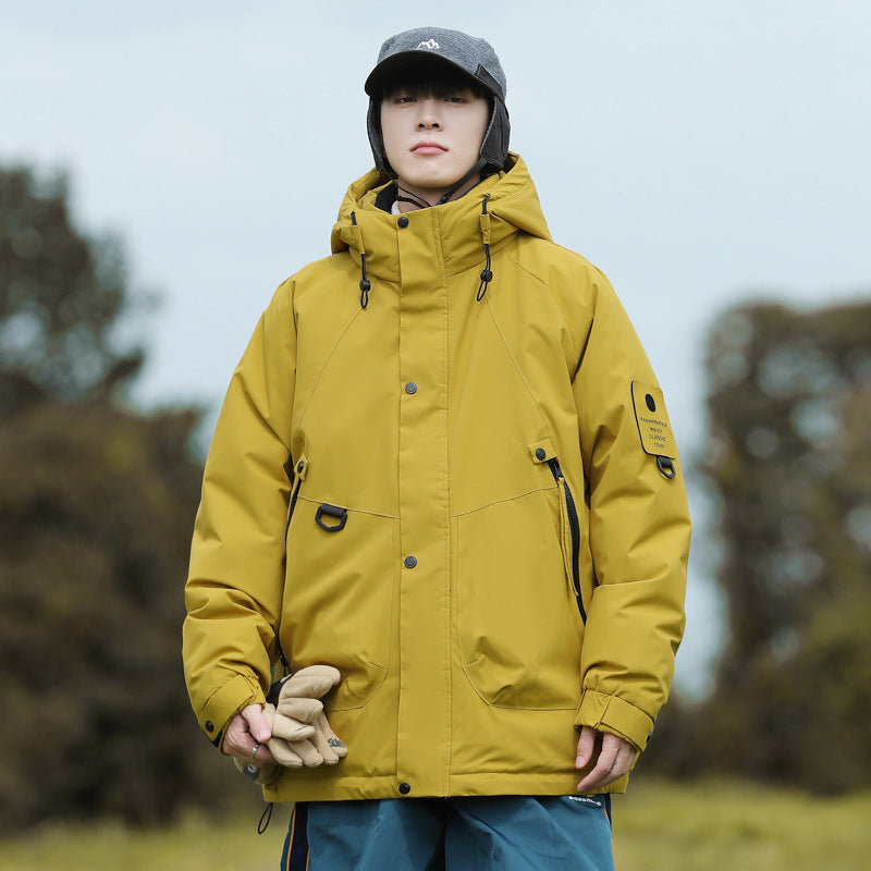 Herren wärmedämmende Outdoor-Jacke mit verstellbarer Kapuze und zahlreichen Taschen Echoarchiv