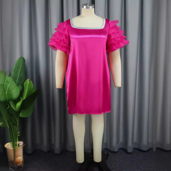 Damen festliches Minikleid mit voluminösen Rüschensäumen und glitzerndem Ausschnitt Echo Archiv