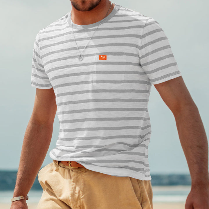 Herren Kurzarm T-Shirt mit maritimem Streifenmuster und praktischer Brusttasche Echoarchiv