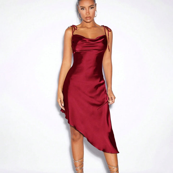 Damen Elegantes asymmetrisches Satin-Kleid mit schmalen Trägern Echo Archiv