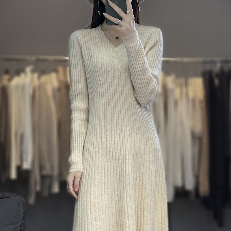Damen Langes geripptes Strickmidikleid mit taillierter Silhouette und A‑Linien-Rock Echoarchiv