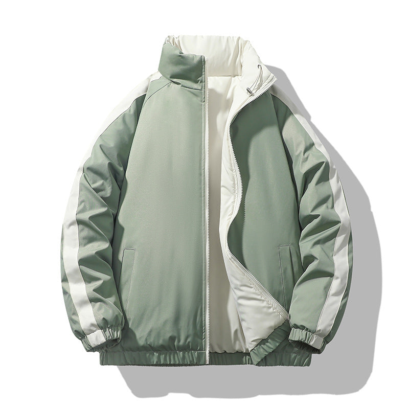 Herren Kurz geschnittene Thermo-Pufferjacke mit hohem, verstellbarem Stehkragen und kontrastierter Innenfütterung Echoarchiv