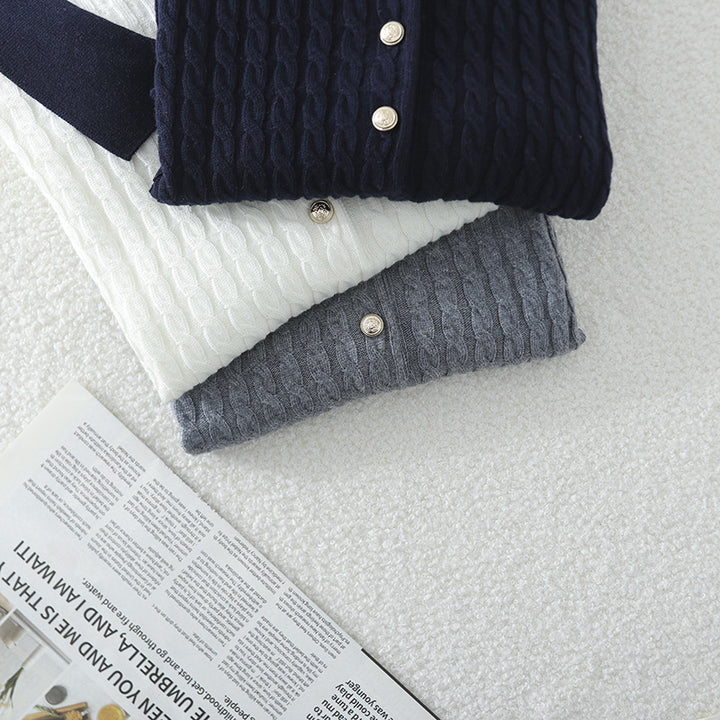 Damen Kurzarm Strickpoloshirt mit Zopfmuster und Kontrastkragen Echo Archiv