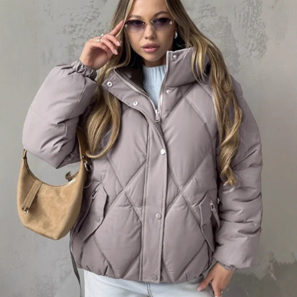 Damen Gefütterte Rauten‑Stepp‑Pufferjacke mit Kapuze und verdecktem Reißverschluss Echoarchiv