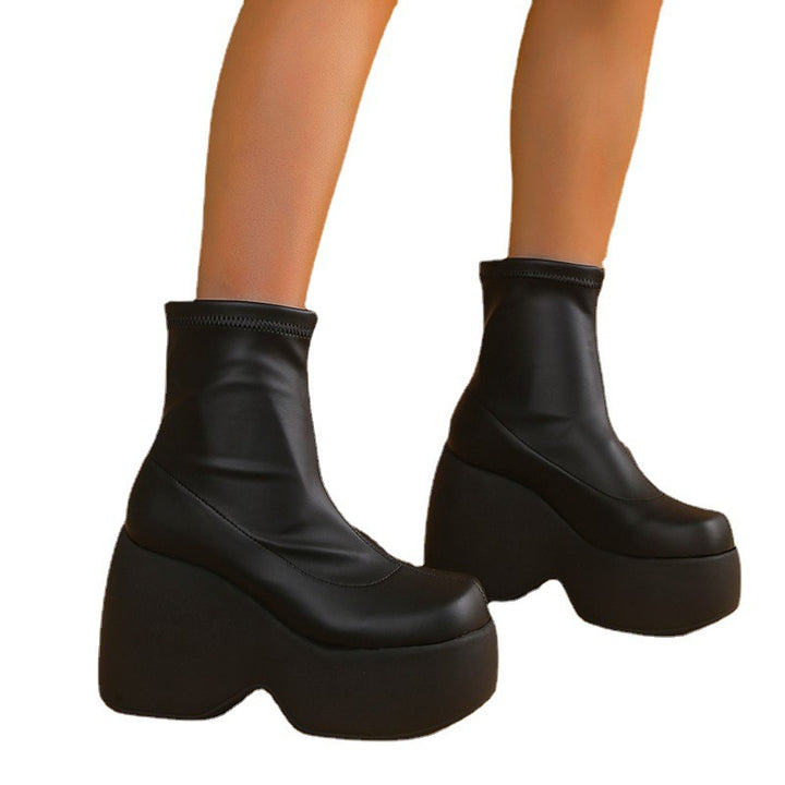 Damen Plateausock-Boots mit skulpturaler Keilsohle und Stretchschaft Echo Archiv