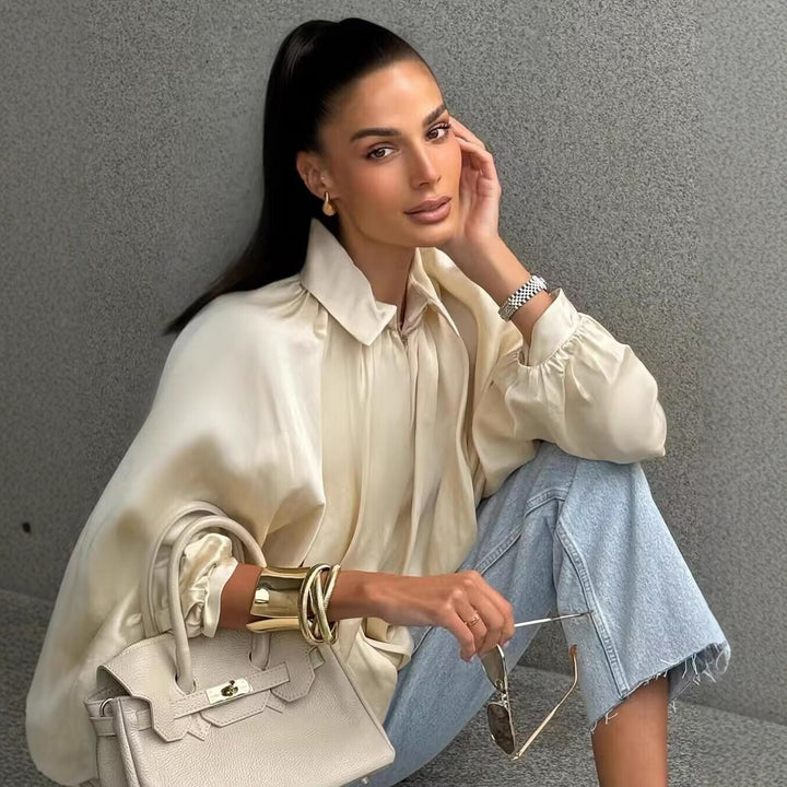 Damen Weite plissierte Cape-Bluse mit Stehkragen und verdecktem Reißverschluss Echo Archiv