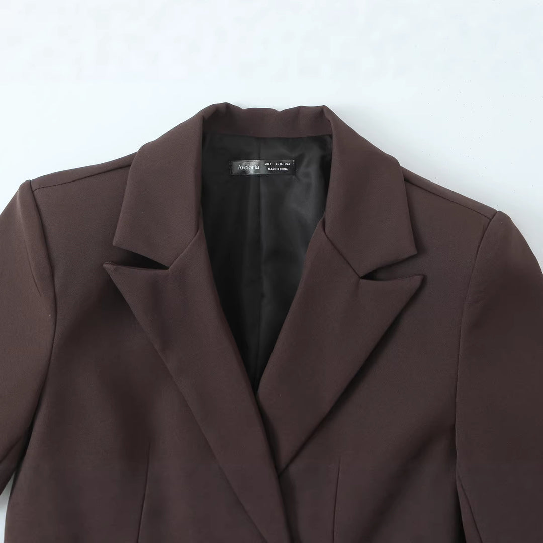 Damen Cropped-Blazer mit Doppelknopf, tailliertem Schnitt und schmalem Revers Echo Archiv