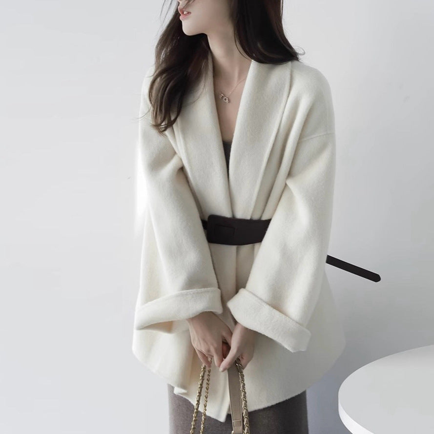 Damen Schicke und elegante Wickeljacke Echoarchiv