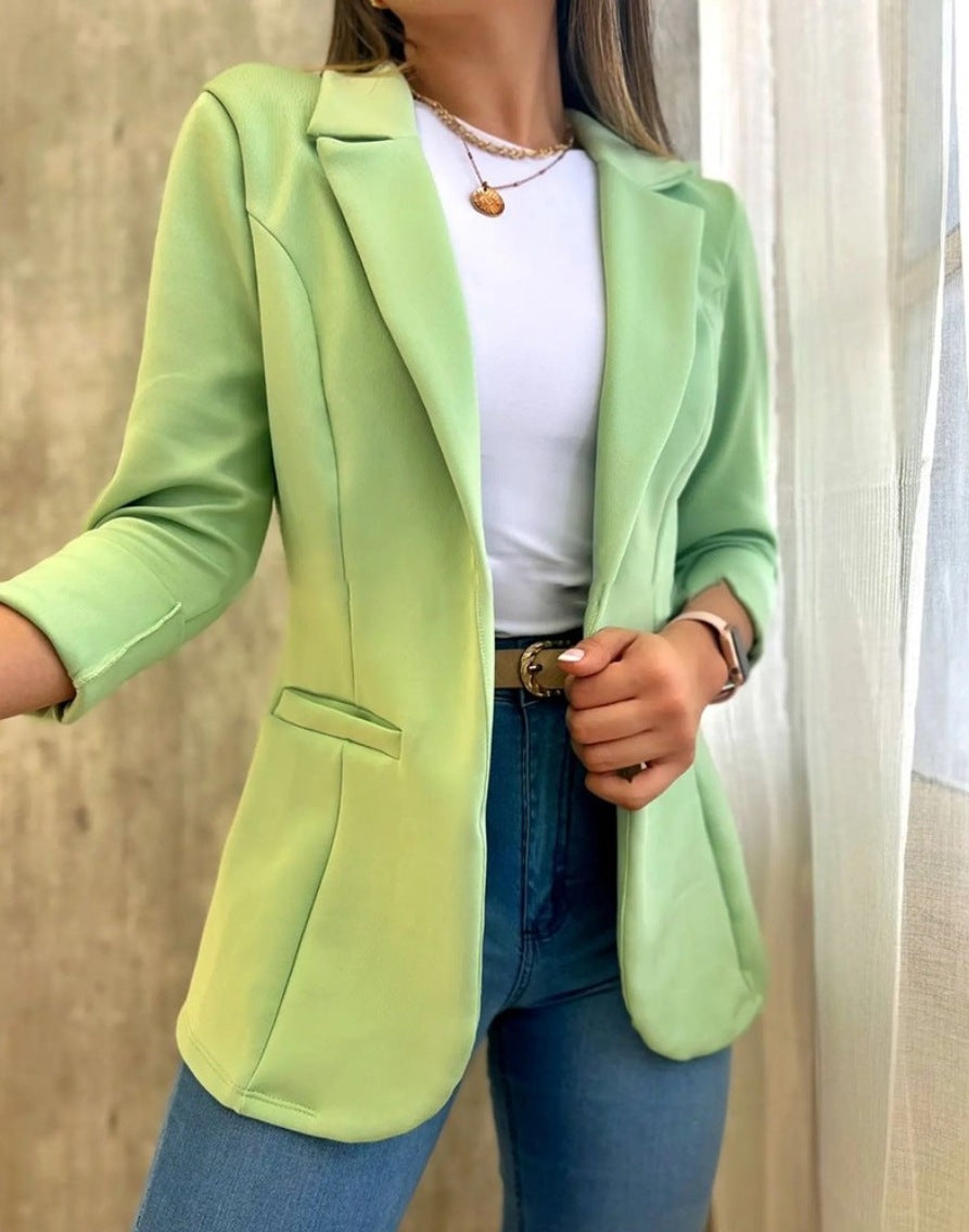 Damen eleganter Blazer mit tailliertem Schnitt und praktischen Taschen – Valéne