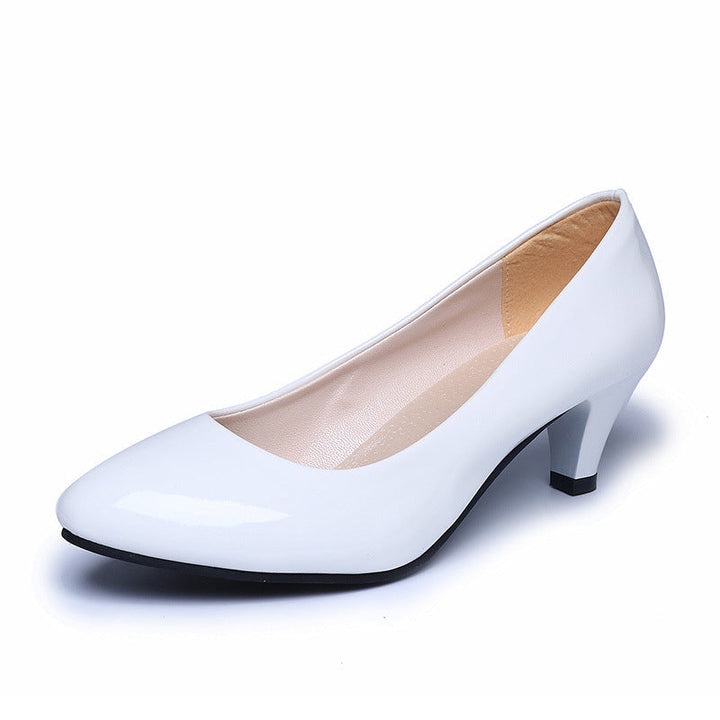 Damen klassische Pumps mit elegantem Absatz und modischem Design Echoarchiv