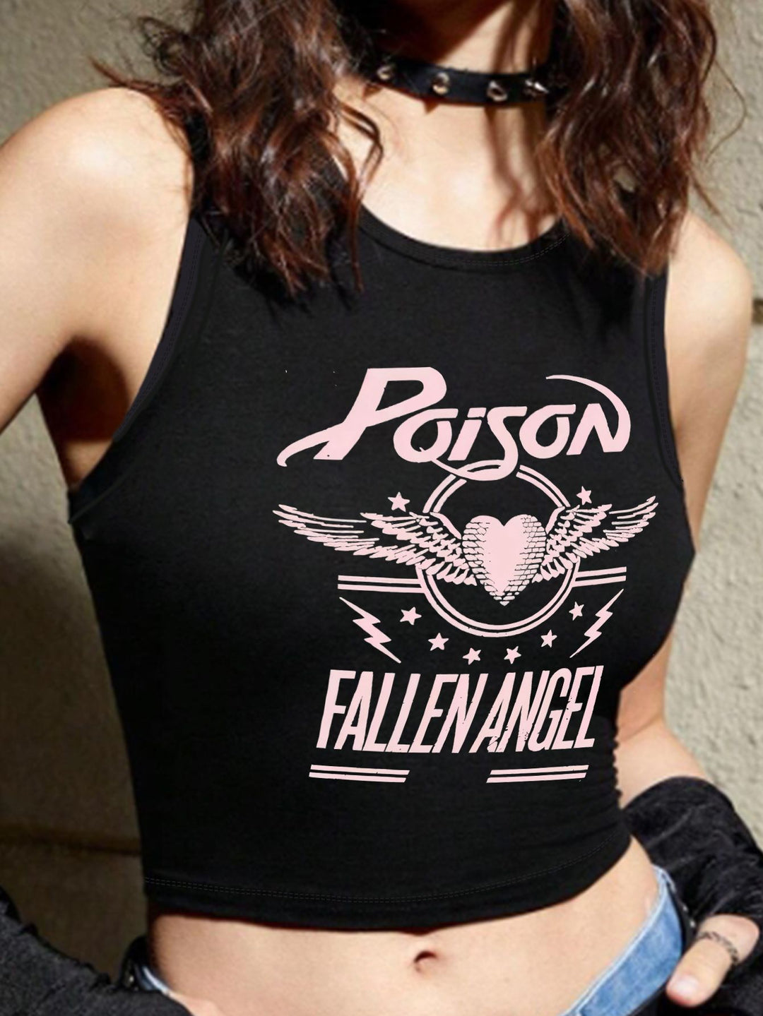 Damen Crop-Top mit auffälligem Grafikdesign und edgy Schriftzug Echo Archiv