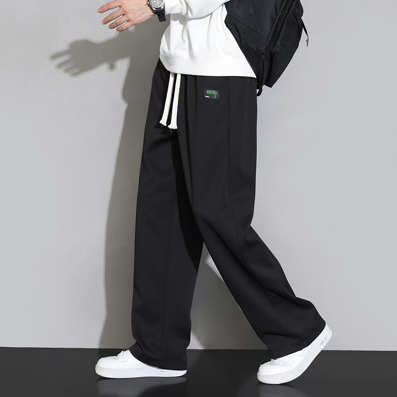 Herren Bequeme Trainingshose mit kontrastierenden Streifen