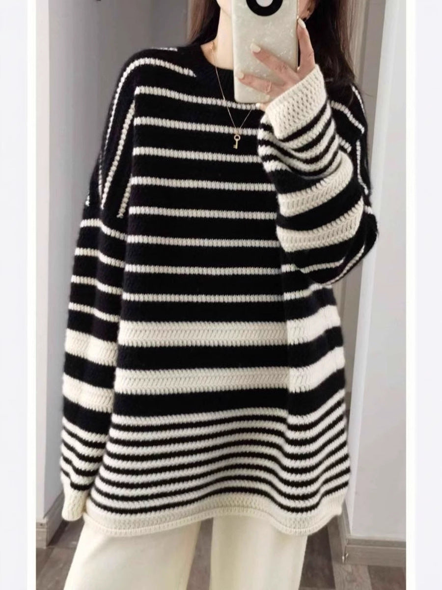 Damen Oversize-Longpullover aus grobem Streifenstrick mit Rundhalsausschnitt Echoarchiv
