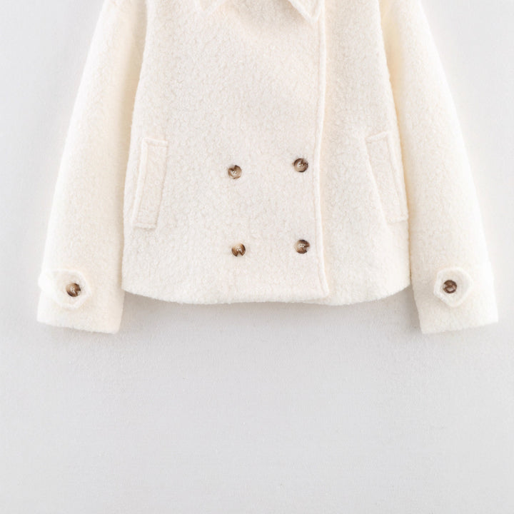 Damen kastige Bouclé-Jacke mit kurzem Schnitt, doppelreihiger Knopfleiste und Manschettenriegel – Célinea