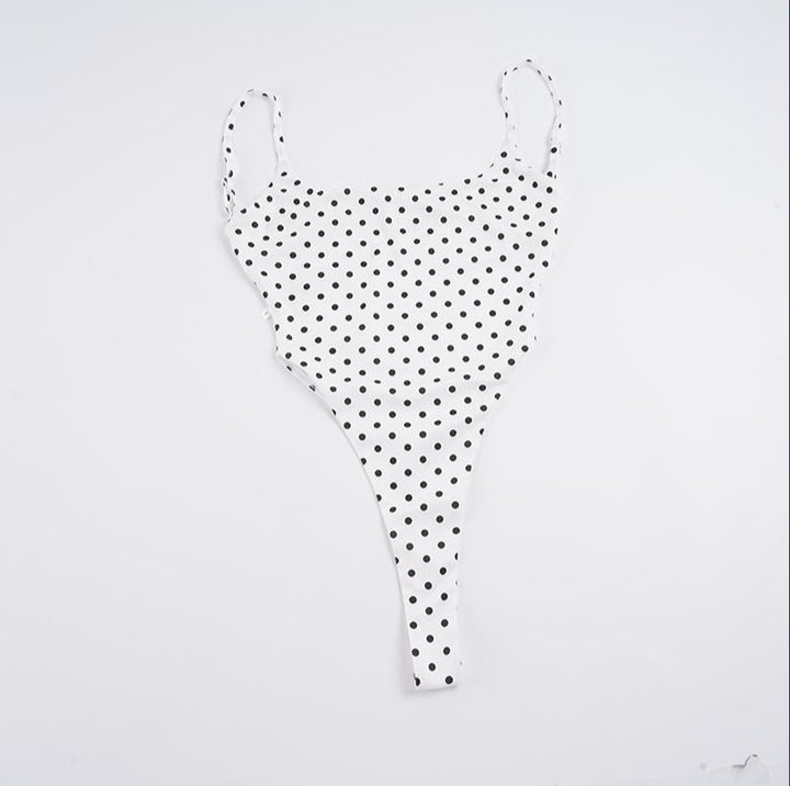 Damen Badeanzug mit hochgeschnittenem Design und verspieltem Polka-Dots-Muster Echo Archiv