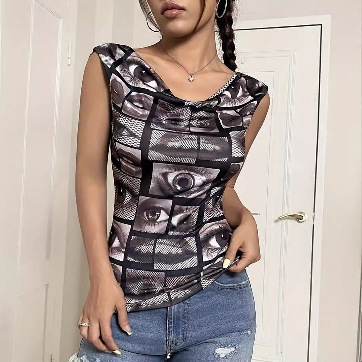 Damen nan tailliertes ärmelloses Jersey-Top mit Wasserfallkragen und collageartigem Gesichtsprint Echo Archiv