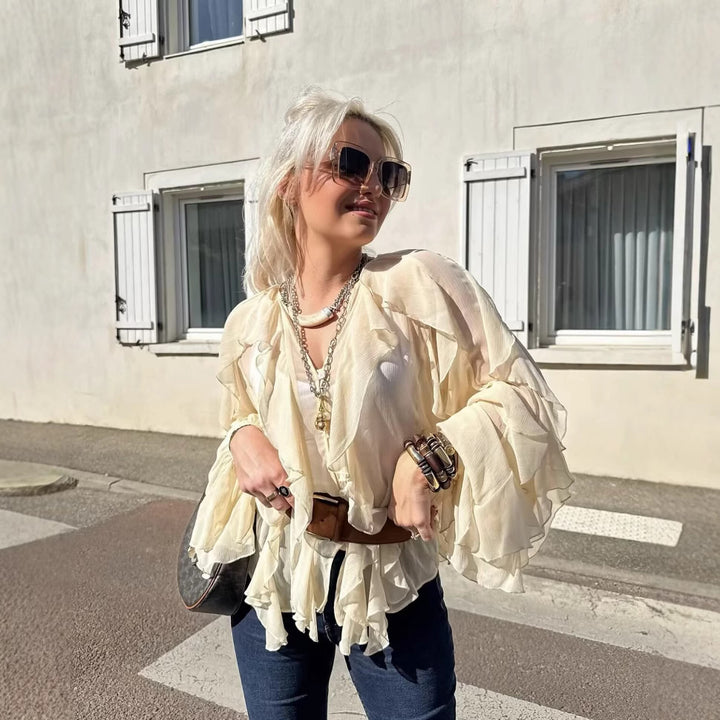 Damen nan feminine Chiffon-Volantbluse mit Ballonärmeln und V-Ausschnitt Echo Archiv