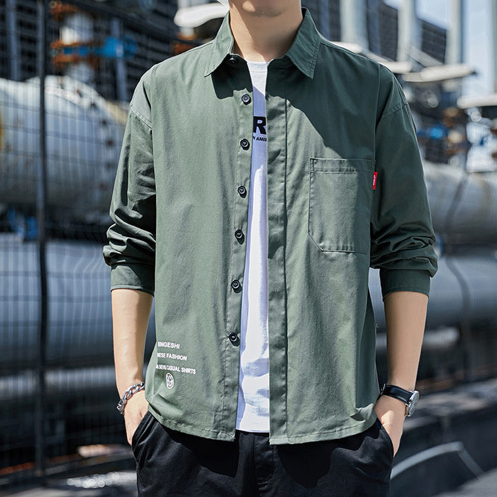 Herren Oversized-Hemdjacke im Casual-Worker-Stil mit Brusttasche und durchgehender Knopfleiste Echoarchiv