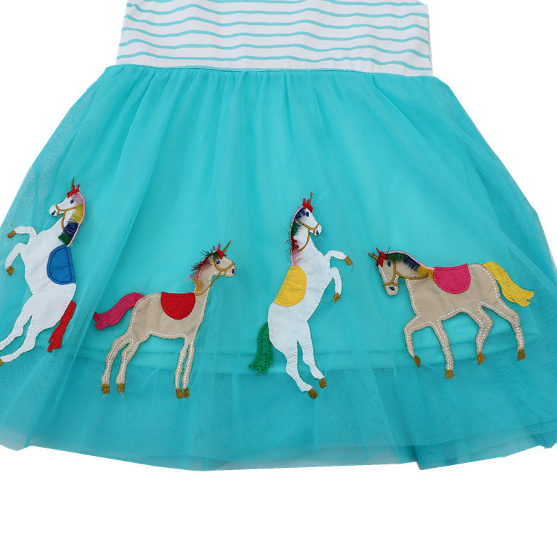 Mädchen Tüllkleid mit buntem Einhorn-Motiv und gestreiftem Oberteil Echo Archiv