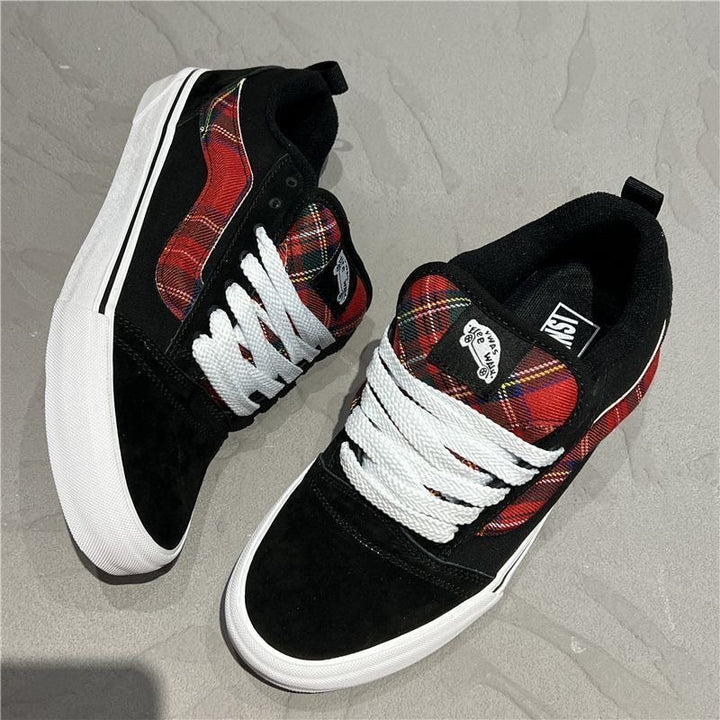 Damen Sneakers mit kariertem Obermaterial und robustem Veloursleder Echo Archiv