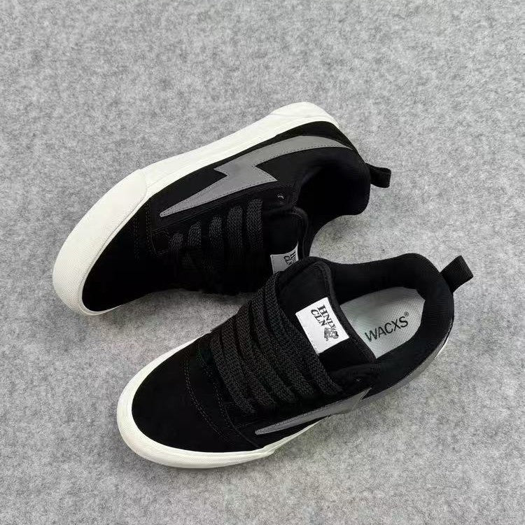 Damen Sportliche Sneaker mit futuristischem Akzent und strapazierfähiger Laufsohle Echo Archiv