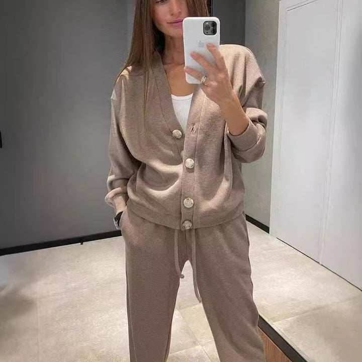 Damen Bequemes Strick-Jumpsuit mit Knopfdetails und weitem Schnitt Echo Archiv