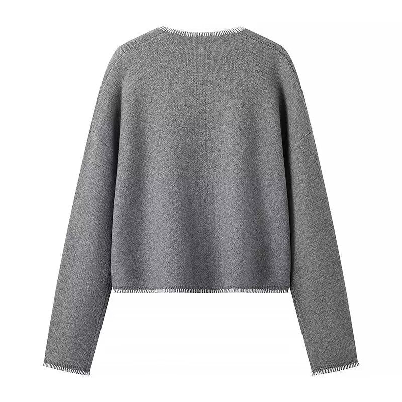 Damen Kurzer V-Ausschnitt Pullover mit Ziernähten und aufgesetzten Taschen Echo Archiv