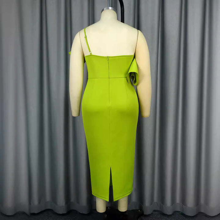 Damen Elegantes Maxikleid mit asymmetrischem Design und Drapierung Echo Archiv