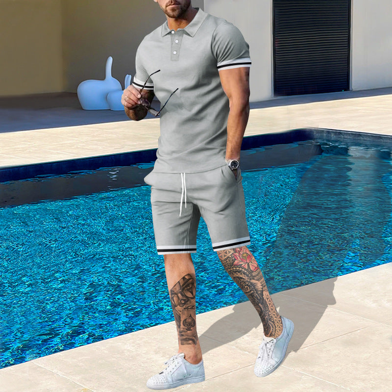 Herren Poloshirt und Shorts-Set mit sportlichen Akzenten Echoarchiv