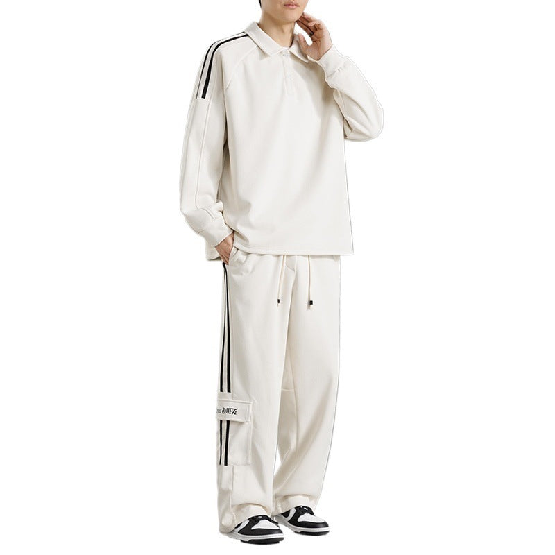 Herren Sportliches Freizeit-Set mit hohem Kragen und praktischen Taschen Echoarchiv