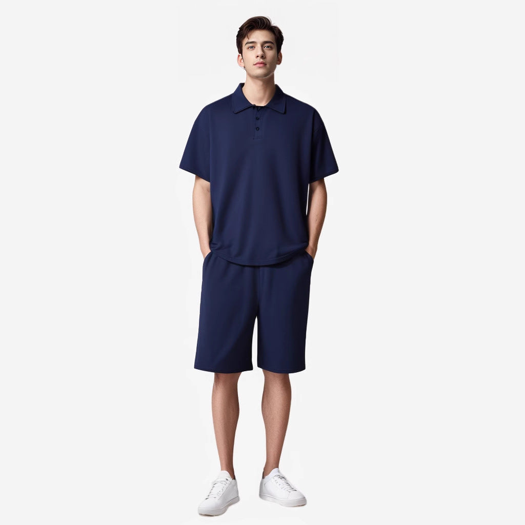 Herren Sportliches Kurzarm-Polo mit passendem Bermuda-Shorts Echoarchiv