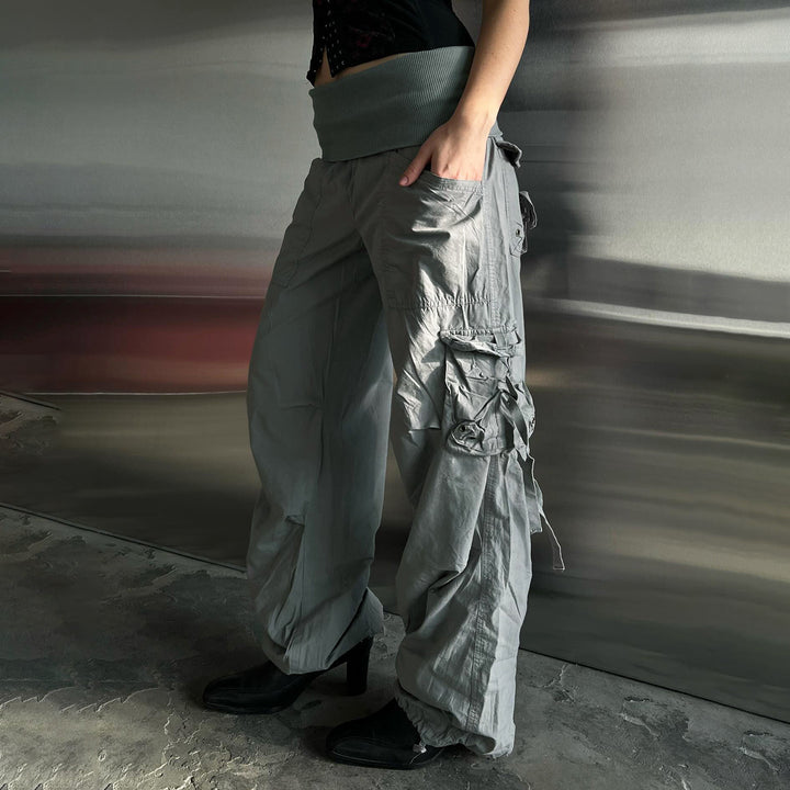 Damen Weite Cargo-Hose mit hohem Umschlagbund, Utility-Tasche und Kordelzug – Avélisse