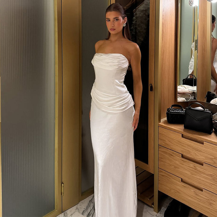 Damen elegantes Maxikleid mit raffiniertem Drapé und schulterfreiem Design Echo Archiv
