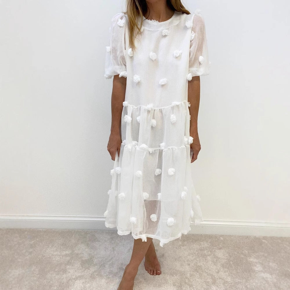 Damen Kleid mit volumetrischen Puffärmeln und dekorativen Fransen Echo Archiv