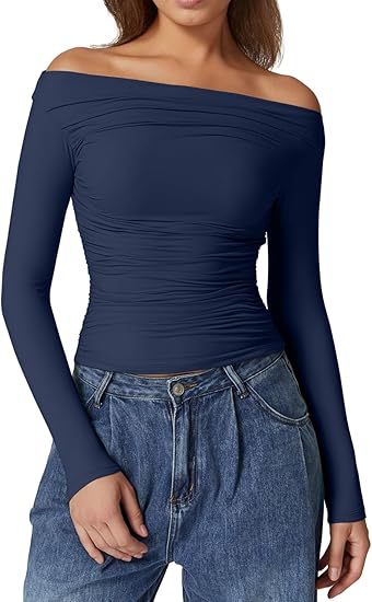 Damen Schulterfreies tailliertes Stretch-Longsleeve mit Raffung und figurbetonter Silhouette – Avérine