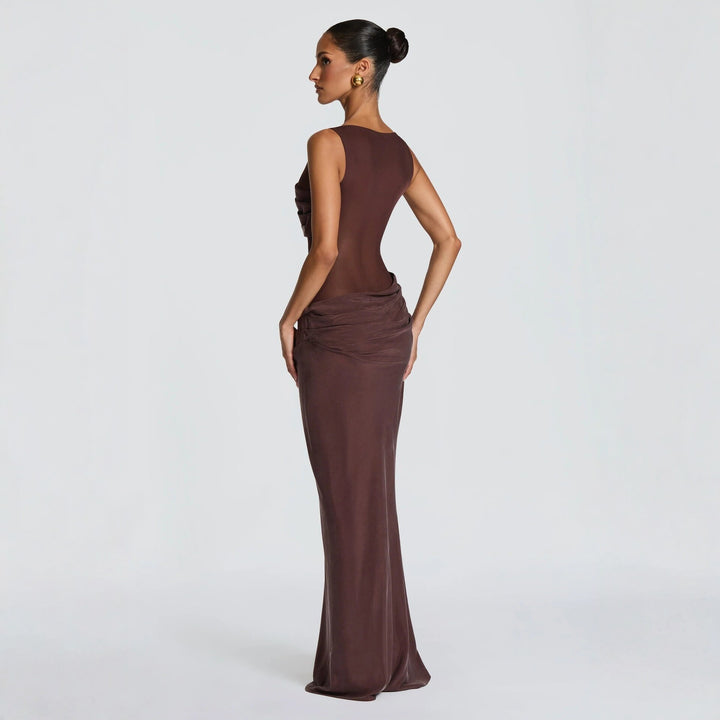 Damen Körperbetontes Abendkleid mit raffinierten Drapierungen Echo Archiv