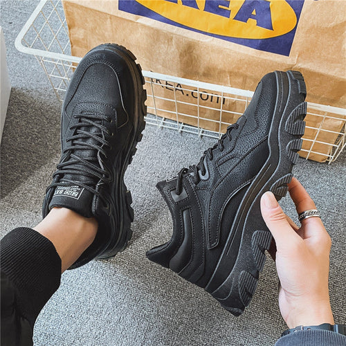 Damen Sportliche Sneakers mit rutschfester Profilsohle und atmungsaktivem Obermaterial Echo Archiv