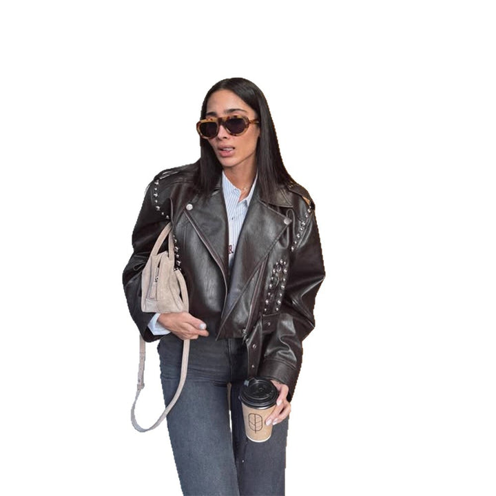 Damen Kurze Nieten-Bikerjacke aus Lederimitat mit Taillengürtel Echoarchiv