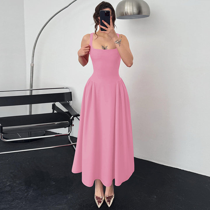 Damen Elegantes Abendkleid mit quadratischem Ausschnitt und fließendem Rock Echo Archiv