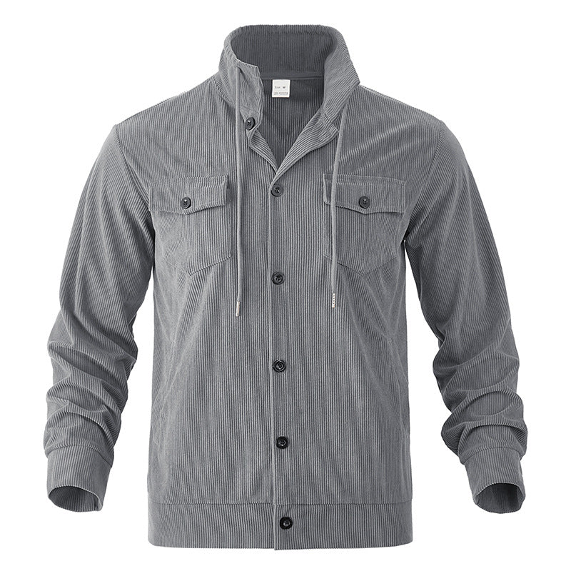 Herren nan Cordjacke mit Stehkragen, Kordelzug, durchgehender Knopfleiste und aufgesetzten Brustklappen Echo Archiv