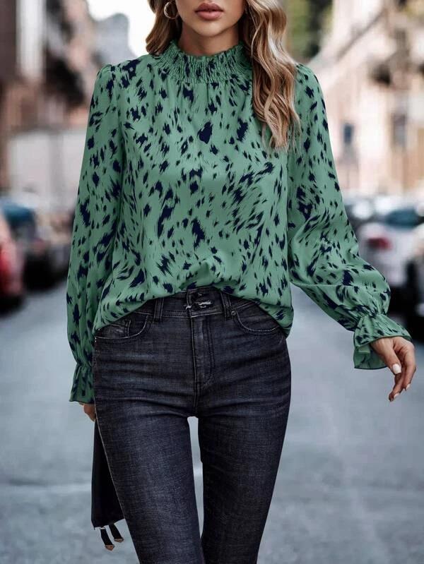 Damen Langarm-Chiffonbluse mit gerafftem Stehkragen und Fleckenmuster Echoarchiv