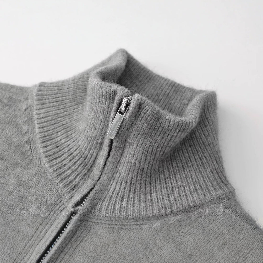 Damen Feinstrick-Zipcardigan mit hohem Stehkragen Echoarchiv