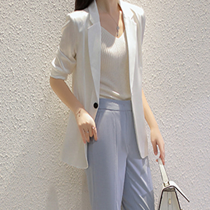 Damen Eleganter Blazer mit feinen Streifen Echoarchiv
