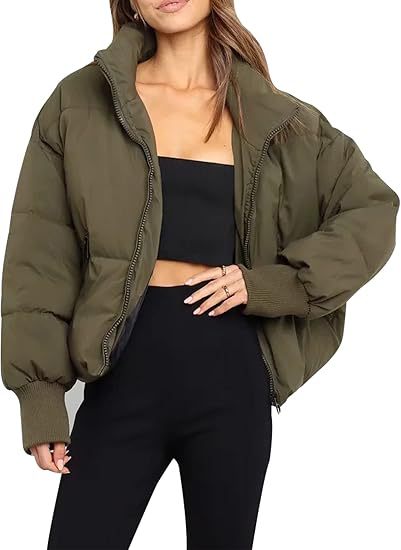 Damen Kurz geschnittene Stepp-Winterjacke mit Stehkragen, Reißverschluss und Rippbündchen Echo Archiv