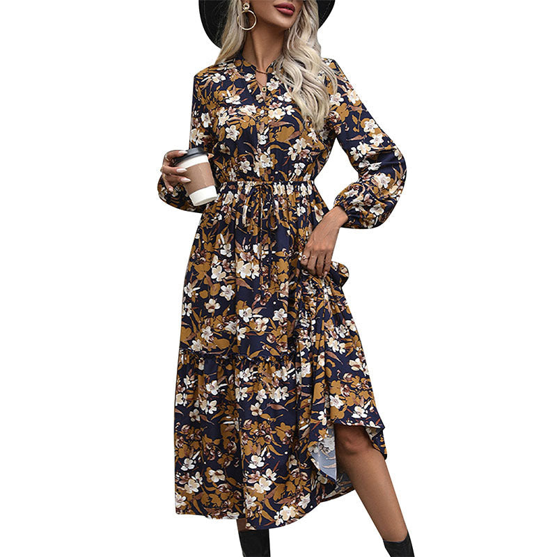 Damen Langärmeliges Midikleid mit Bindegürtel, Stufensaum und seitlichem Schlitz Echoarchiv